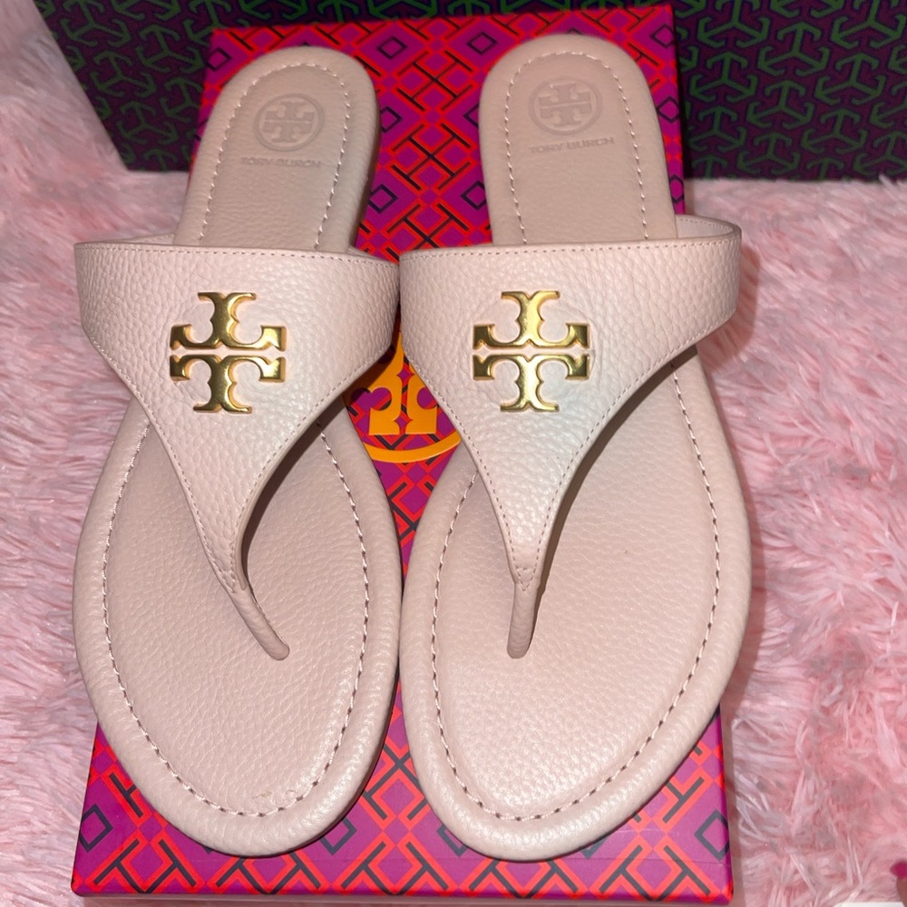 Tory Burch Everly Thong Size 9